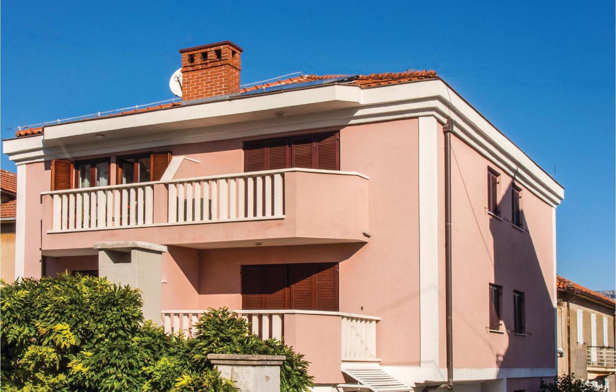 Lovely Apartment In Split With Wifi Exteriör bild