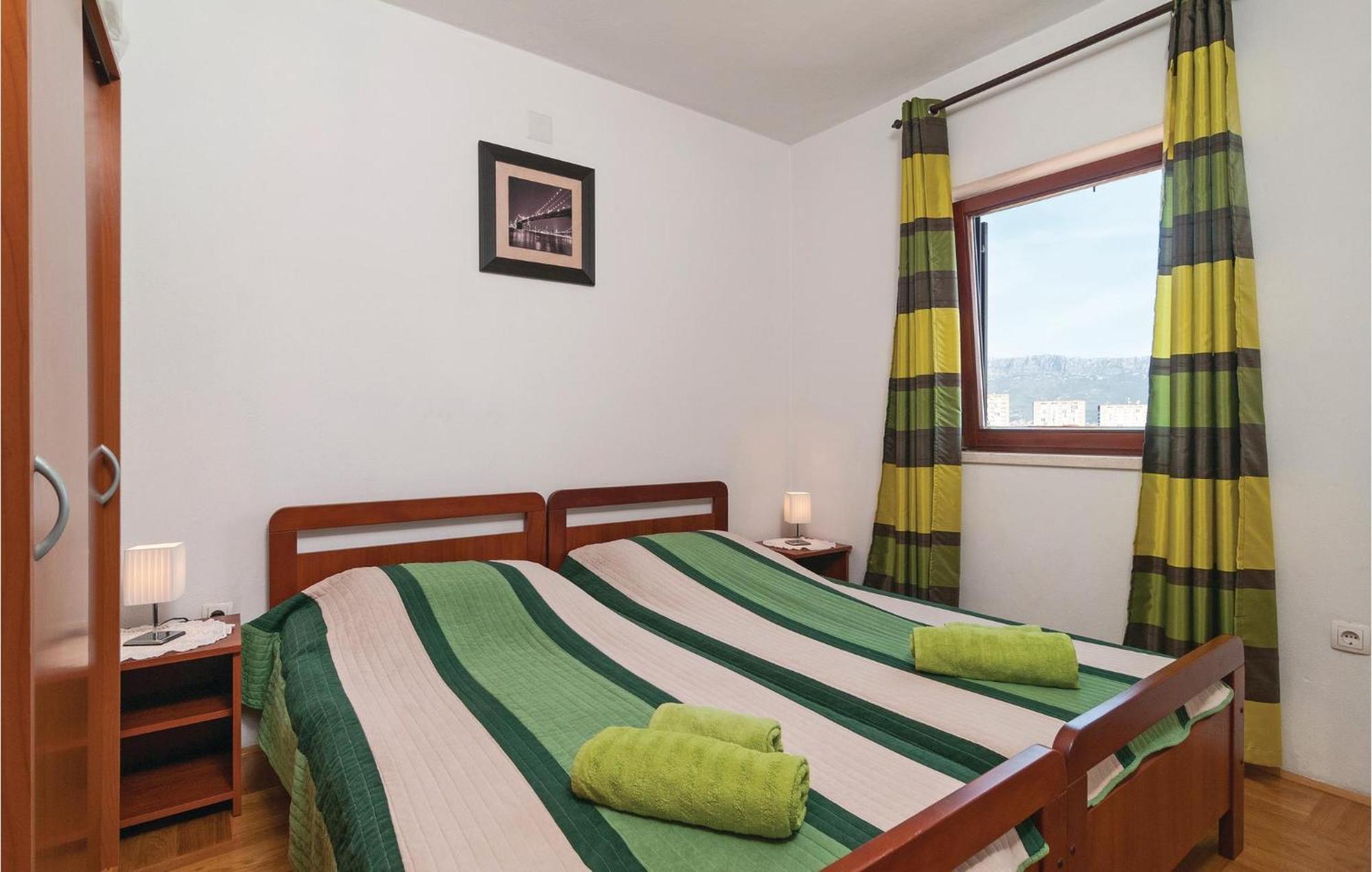 Lovely Apartment In Split With Wifi Exteriör bild