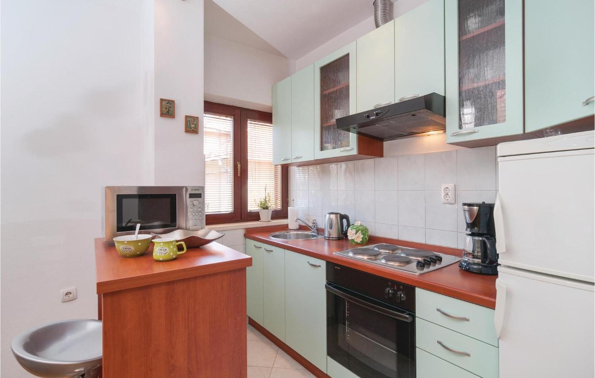 Lovely Apartment In Split With Wifi Exteriör bild